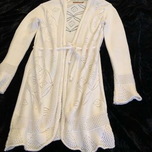 Soft feminine tunic length sweater